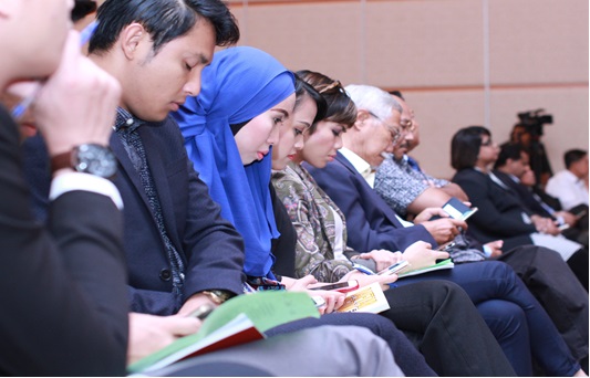 Antara peserta IKON Siarawan RTM, sebuah program realiti kewartawanan di TV2 turut hadir menimba ilmu di majlis ini. 
